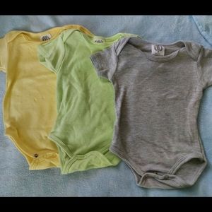 Baby U 3-6 months Onesie bundle
